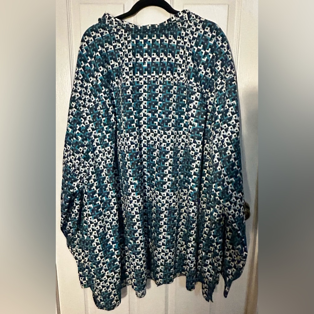King Size Patterned Teal And White Button Down Sh… - image 2
